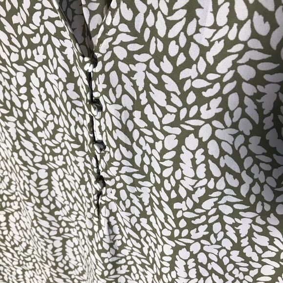 Loft size Medium Top short sleeve Blouse Green white casual career - Picture 4 of 4
